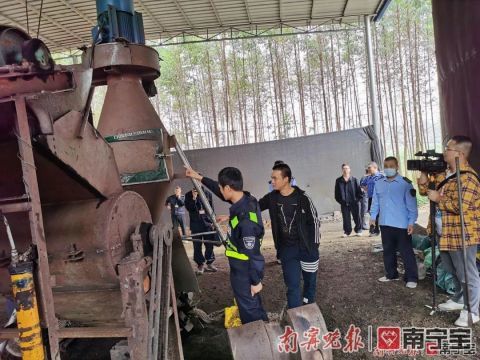 南寧一泥炭土加工廠廢料污染引爭議，執法部門稱對作物與土壤無害